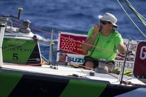 Photo du navigateur Gildas Morvan à bord de son bateau